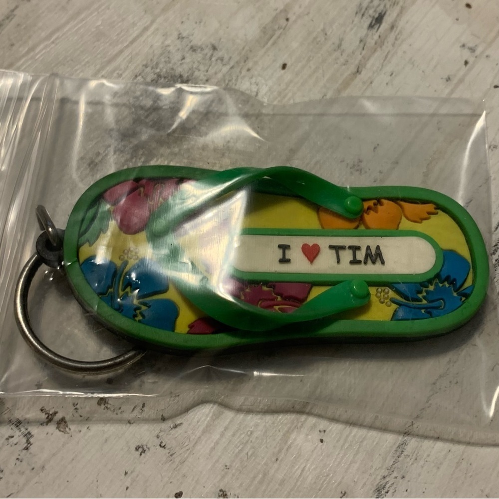 Silicone Tropical Flip Flop “I ❤️ TIM” Keychain - Picture 4 of 5